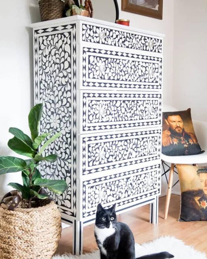 Navy and white bone inlay dresser from @cityscapebliss. Tarva transformed with intricate geometric patterns.