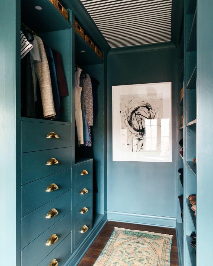 17 Game-Changing Ikea Pax Hacks for Walk-in Closets That Wow