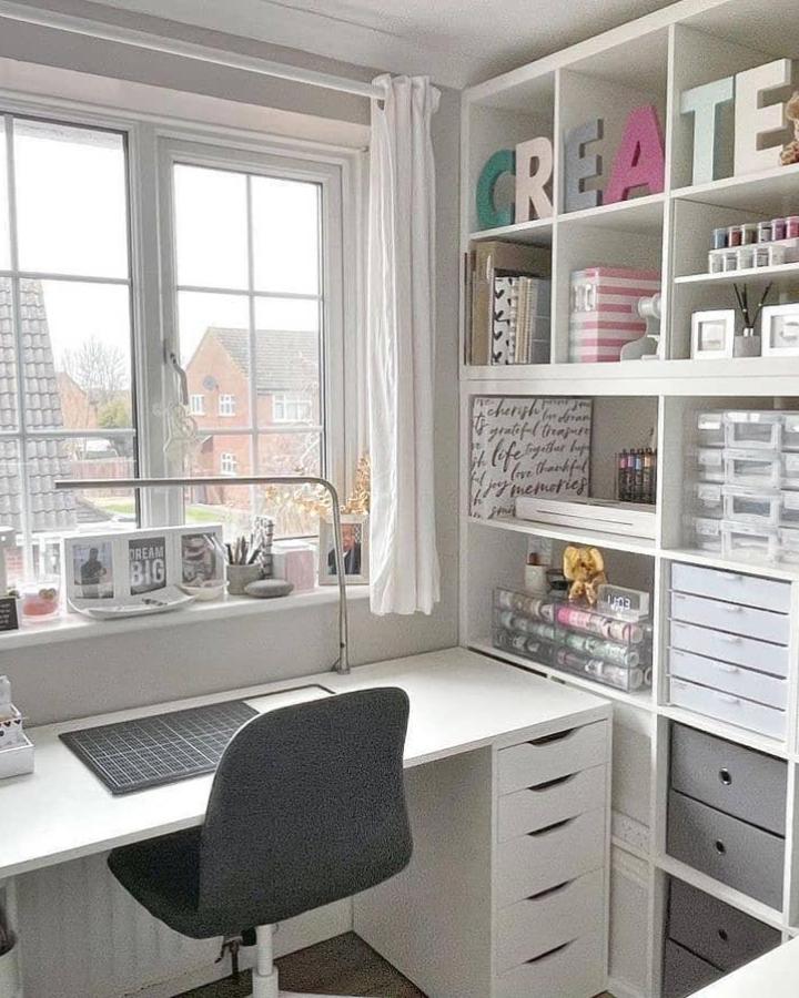 White open-cubby craft room from @hannascraftroom. Ikea small craft room ideas with colorful storage and drawers.
